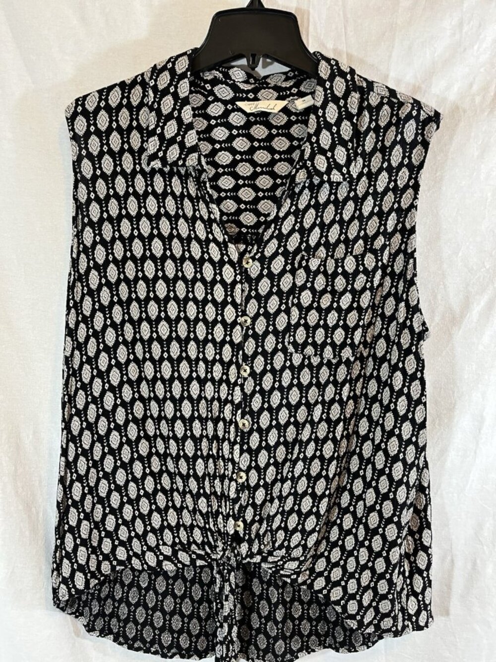 Caffe Marrakesh Women’s 2X Black & White Geo Print Sleeveless Blouse